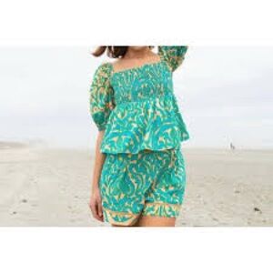 NWT Anna Cate Violet Block Print Top